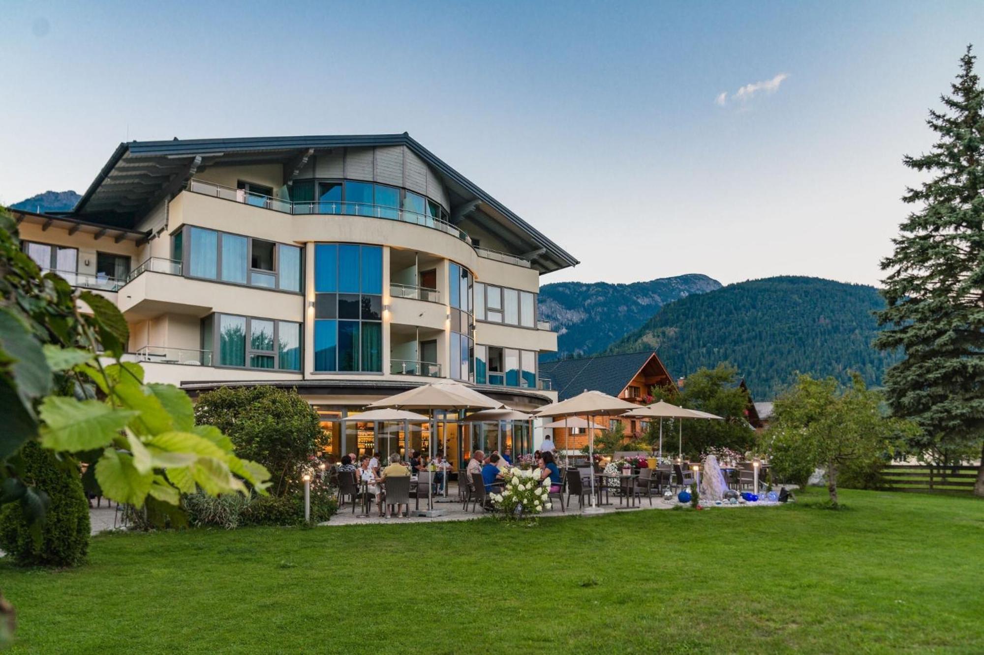 Hartweger'S Hotel Haus im Ennstal Bagian luar foto