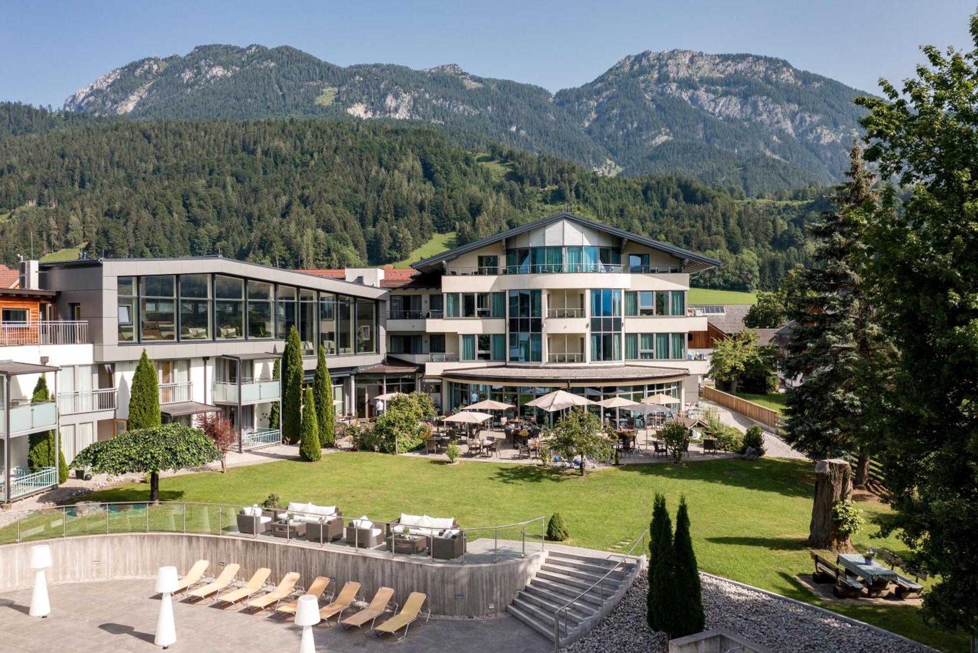 Hartweger'S Hotel Haus im Ennstal Bagian luar foto